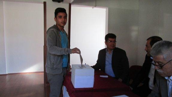 İlçe Milli Eğitim Müdürlüğümüzce İlçe Öğrenci Meclisi Seçimi Yapıldı