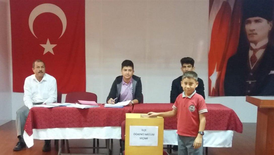 İlçemizde Öğrenci Meclisi Başkanlığı Seçimi Yapıldı