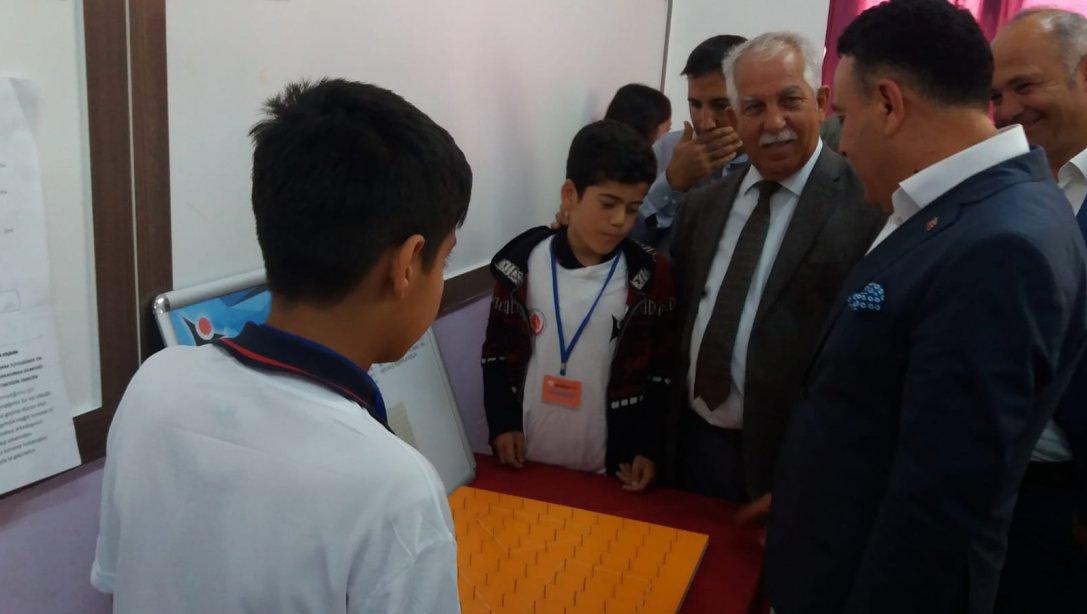 Aydıncık İmam Hatip Ortaokulu Tübitak 4006 Bilim Fuarı Açıldı